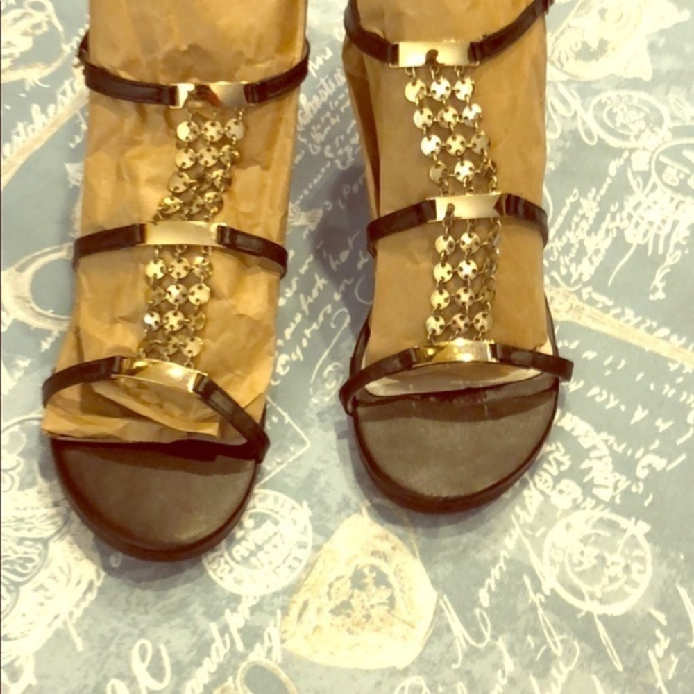 🍀HP🍀 Forever sandal size 5.5 shoe